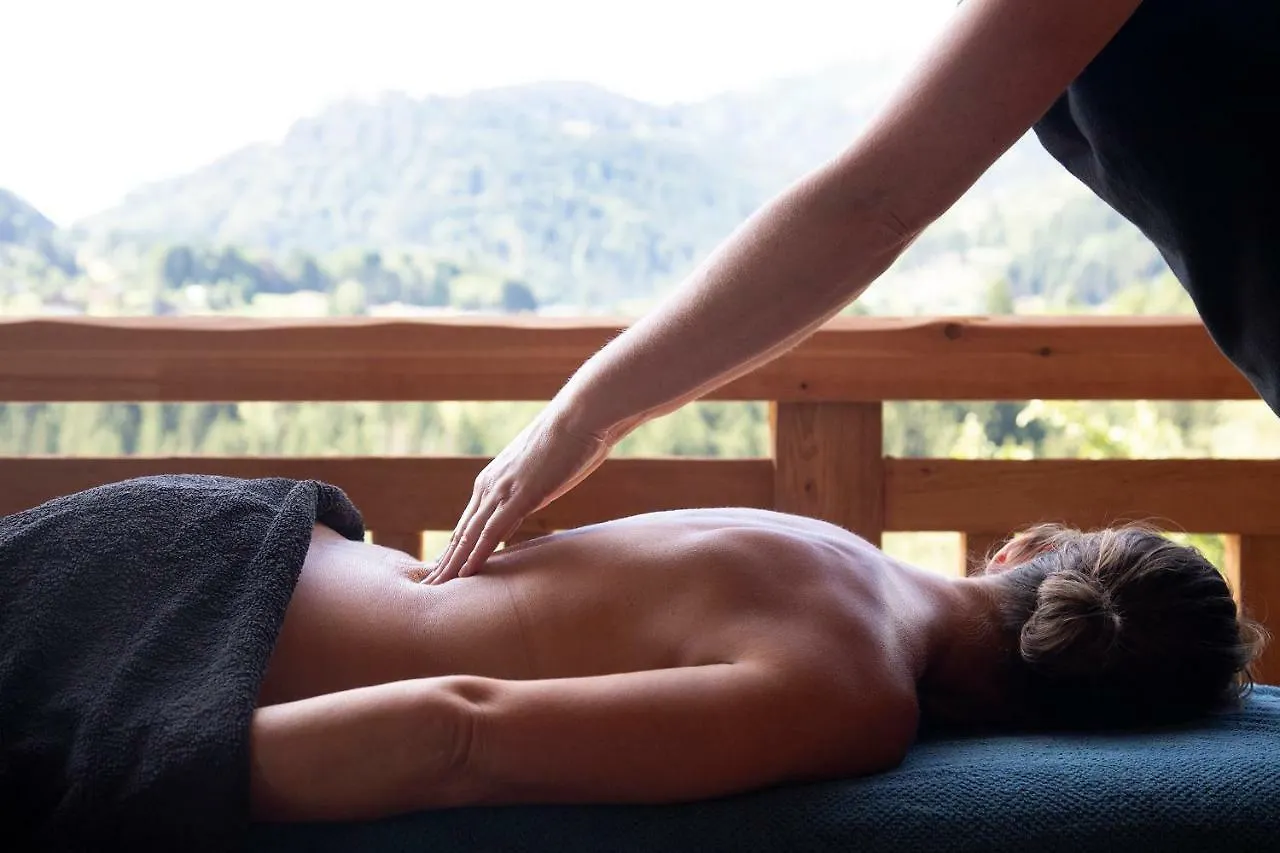 B&B Boutique Chalet Nono Montriond Bed & Breakfast