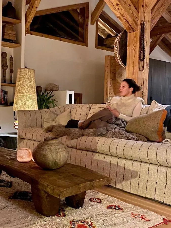 B&B Boutique Chalet Nono Montriond Bed & Breakfast